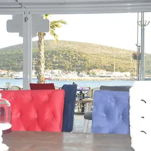 Konukevi Melisa, Çeşme